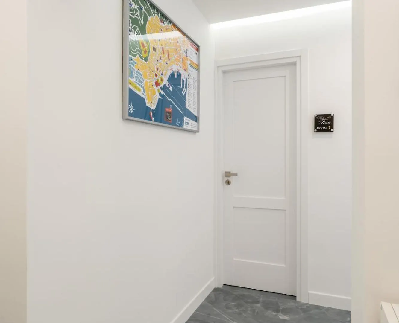 La Maison Di Tina Naples